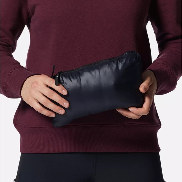 Mountain Hardwear Deloro Down Vest (Black) - Picture 4 of 12